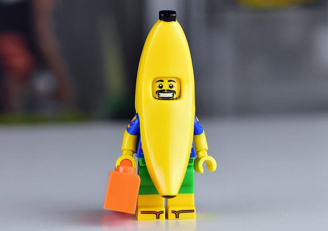 今日玩具｜Divoom蓝牙音箱&LEGO香蕉人复刻版&旅行青蛙被阿里代理