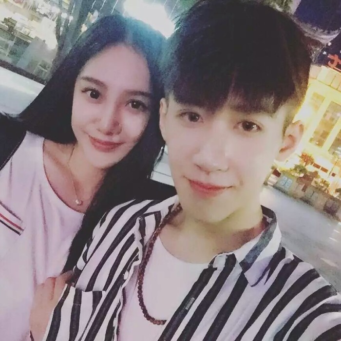 10句污到不行的情话：花有什么好种的，来和我种草莓