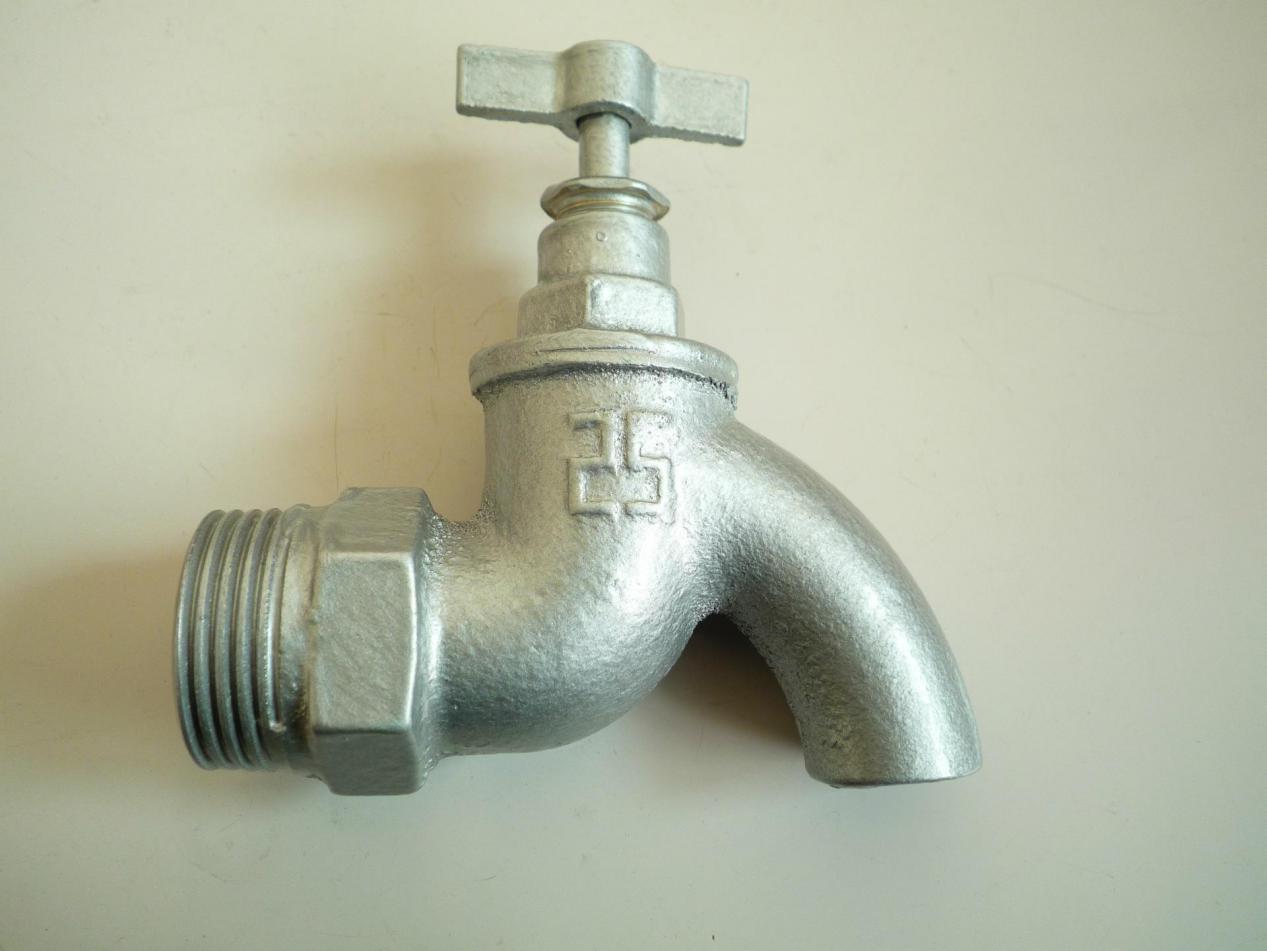 水龙头滴水怎么修？我拆开一看就懂了！简单摸几下，立刻滴水不漏