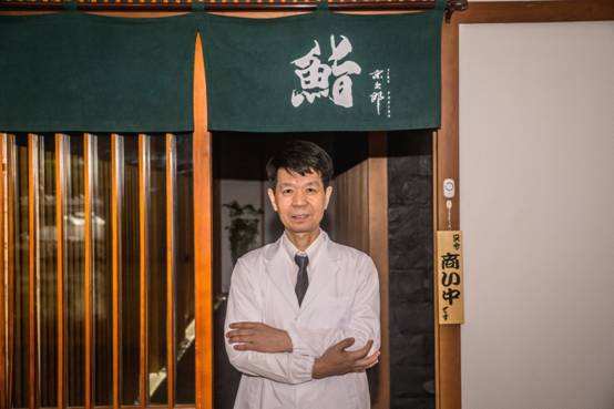 不想在吃日本料理时一脸懵然，就来认识一下这些字都是些什么鱼