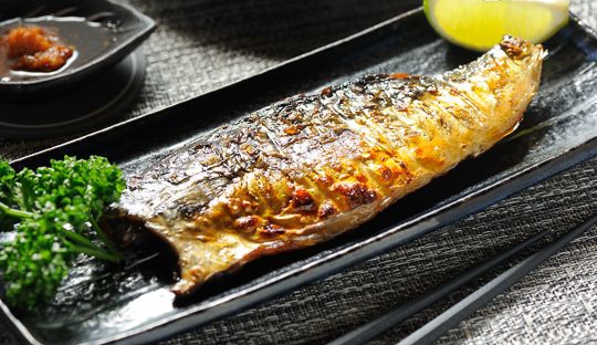 不想在吃日本料理时一脸懵然，就来认识一下这些字都是些什么鱼