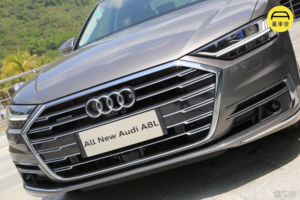 别的媒体不会告诉你的奥迪 A8L 小秘密，尽在本篇吹牛必备秘笈