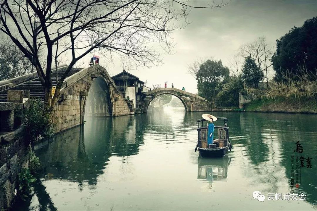 【头条美女诗人】幽兰静雅：几番听雨春分砚，万里同心夜赌茶