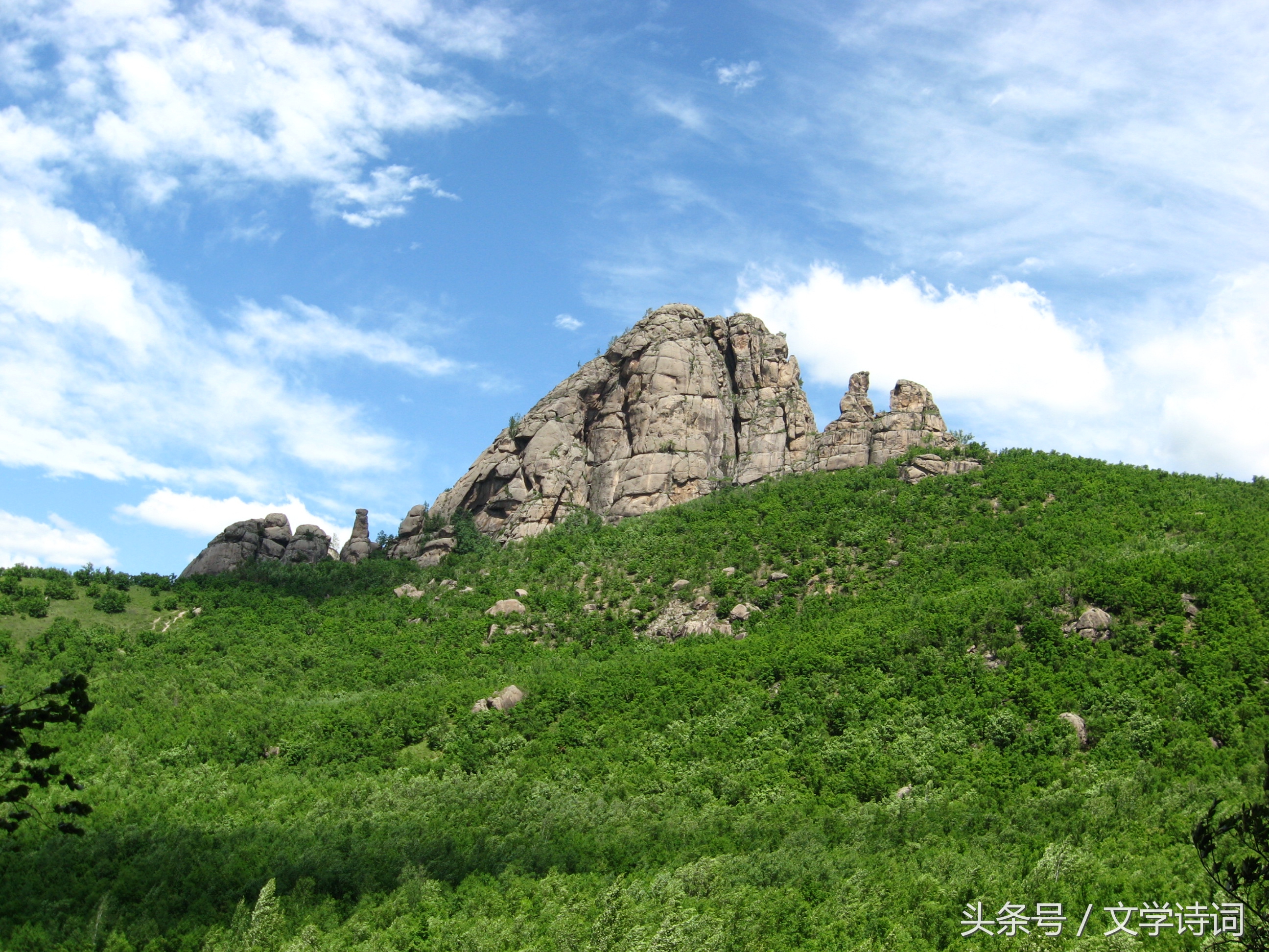 “山”字飞花令，你知道多少含山的诗词？会当凌绝顶,一览众山小