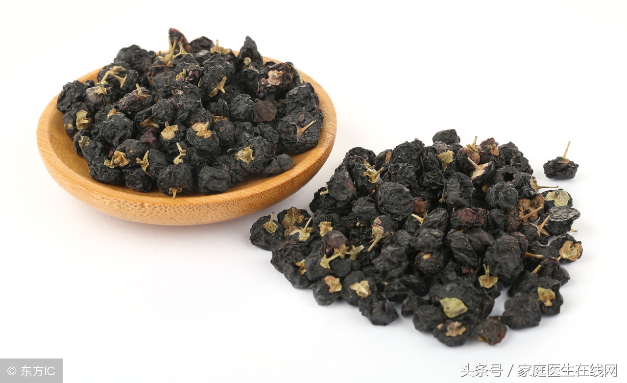 黑枸杞食用方法：煮汤喝出黑发养颜效果