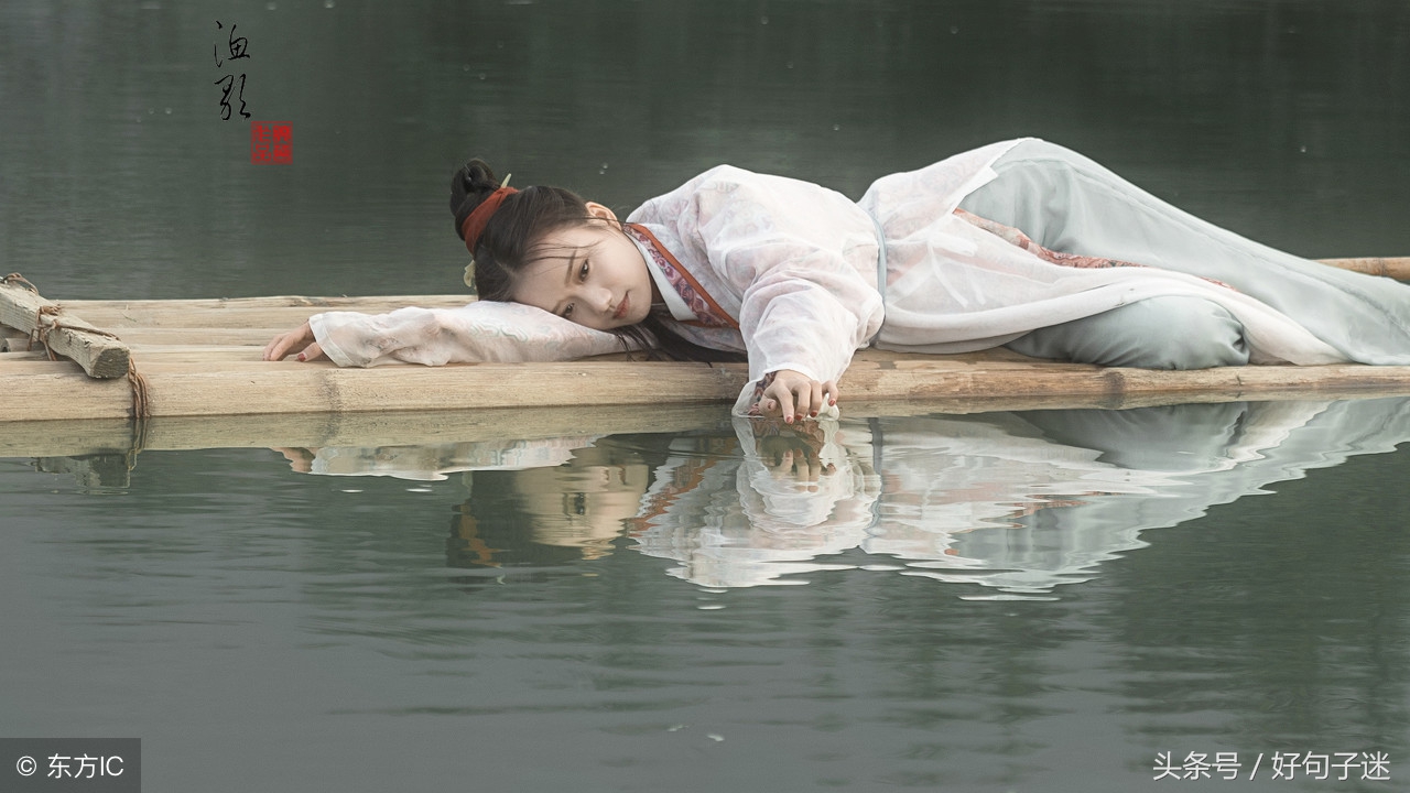 月下孤影，花落成殇，一曲离歌诉尽千年愁