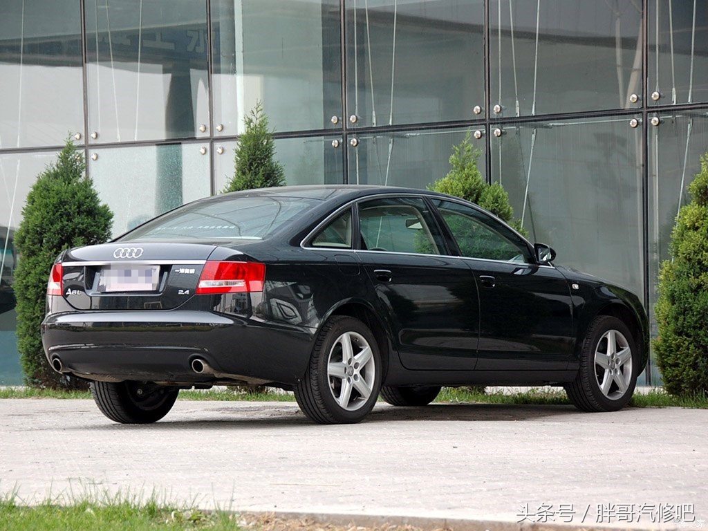 08款奥迪A6电子手刹使用方法详解
