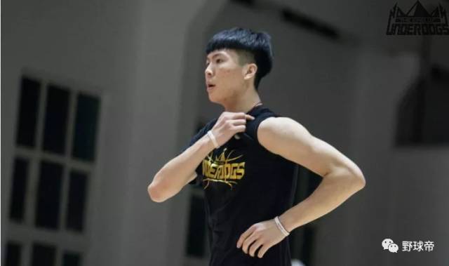 为什么上帝之手打不了nba(篮球界也有上帝之手！而且是个很有故事的人……)