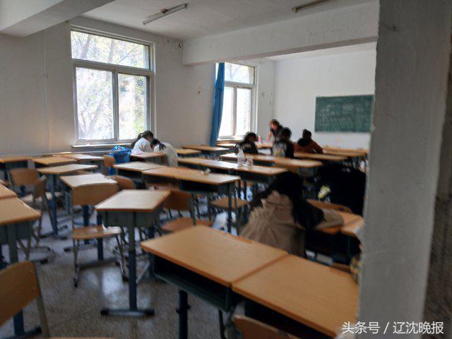 为什么学校不发学生证（入学8个月）
