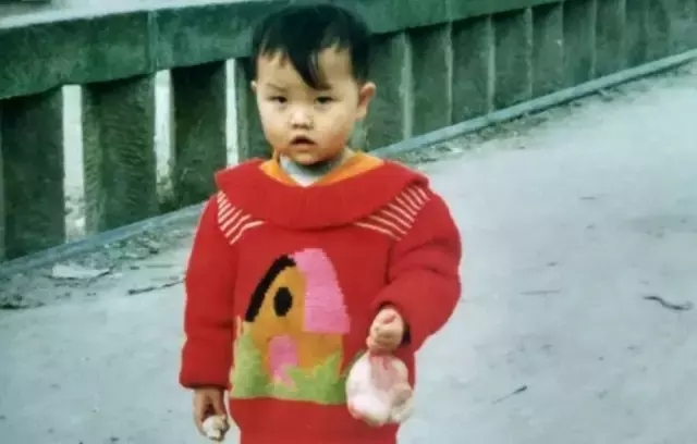 搬家翻出来的这件旧物，吸收着你所有的恐惧和挫折