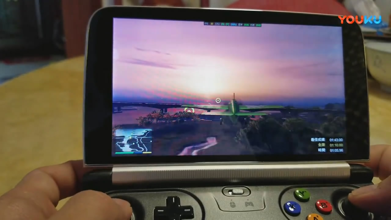 GTA5正版玩起来会更流畅？6寸游戏掌机试玩帧数对比