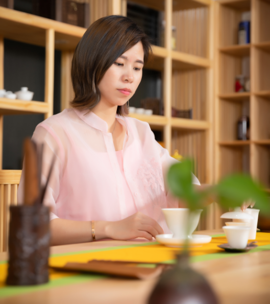 郑莲英教你如何泡制铁观音茶叶！