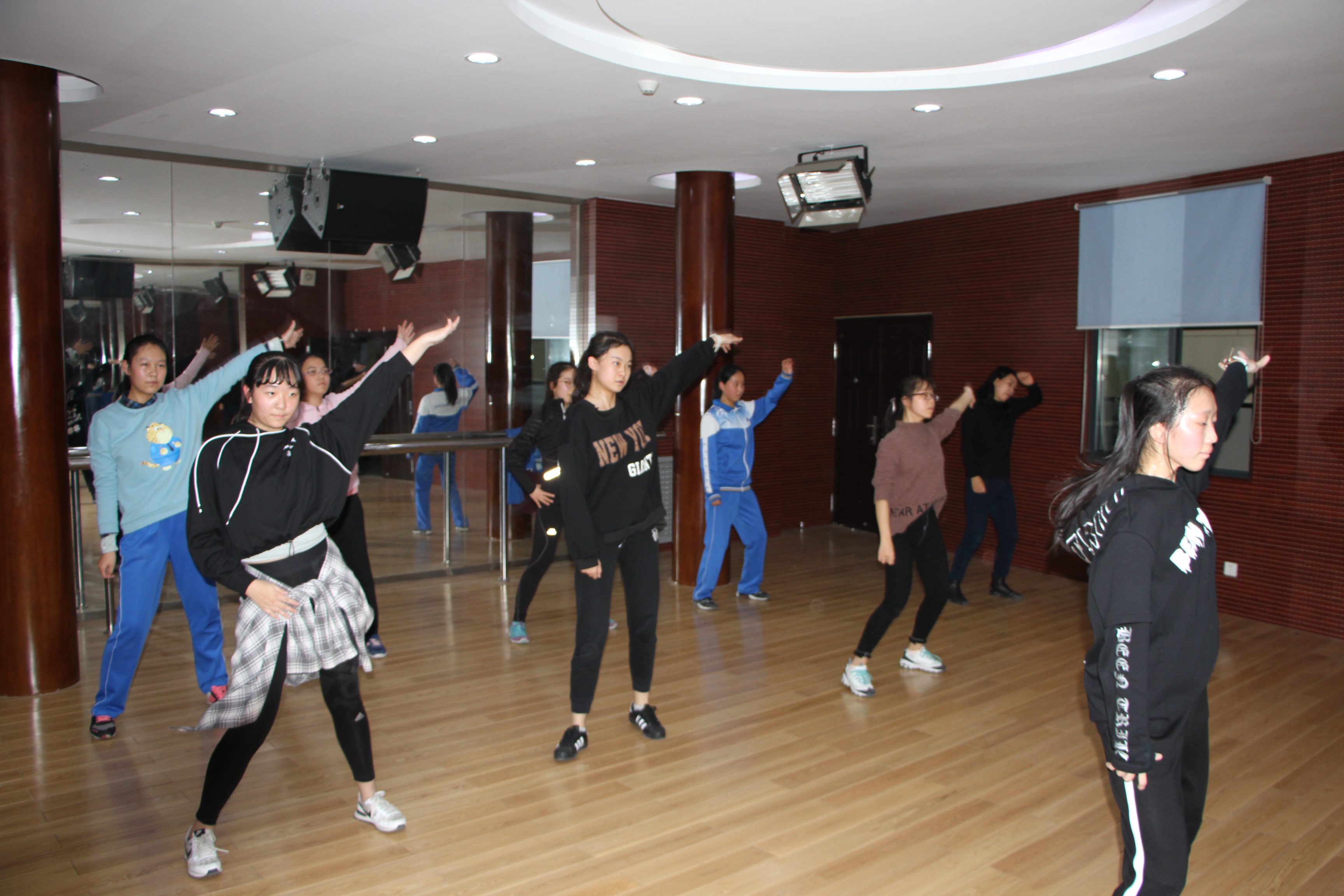 先成人再成才，让学生一生记住的母校——西电附中太白校区