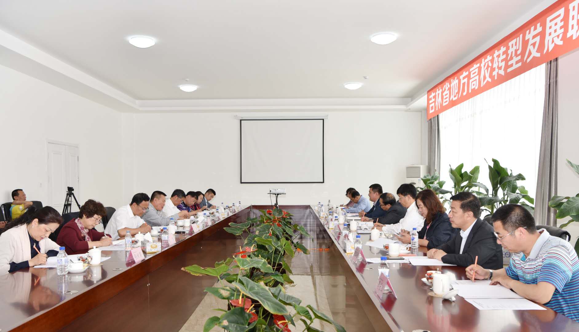 探索应用型人才培养新模式 吉通工程师学院成立