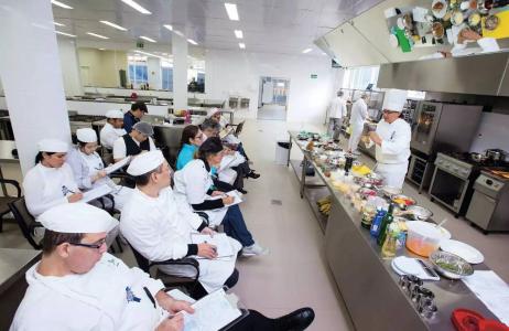 国际著名西点蛋糕面包烘焙培训学校，就读蓝带国际学院最主要原因
