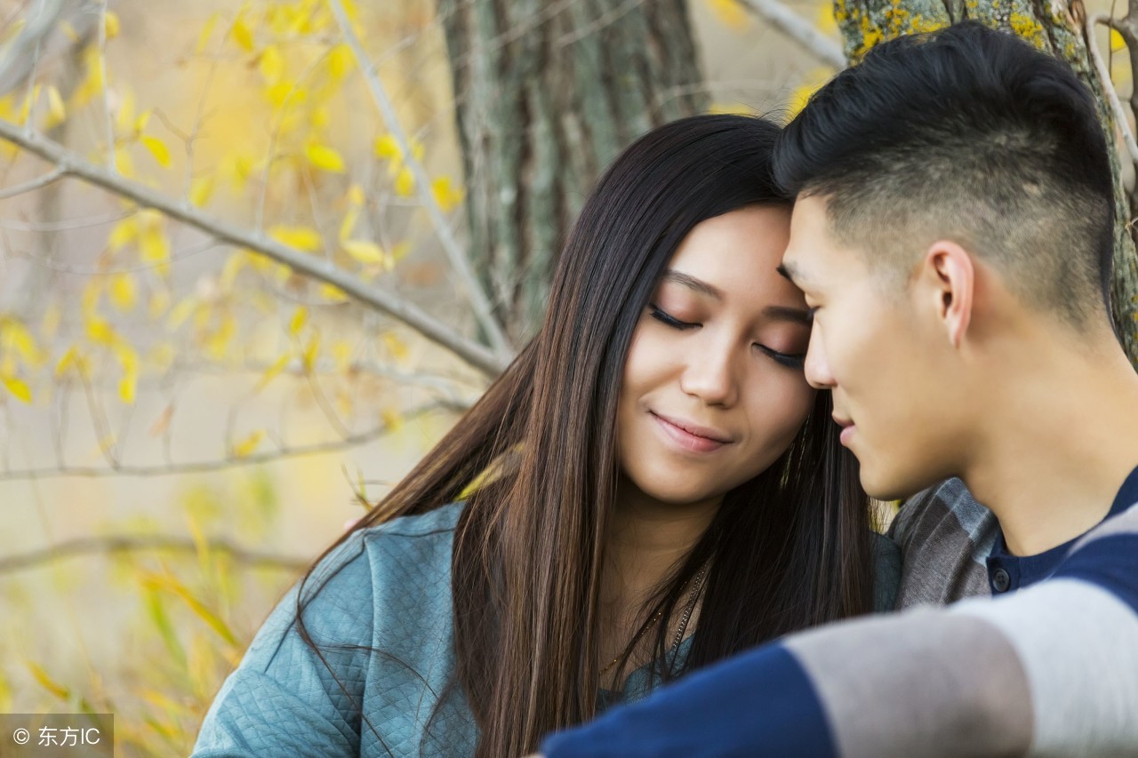 夫妻长期分居两地(两地分居的夫妻感情会越来越淡吗) -情感知识库-动