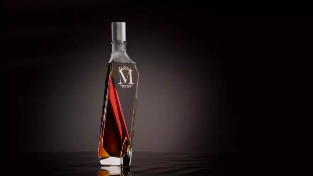 麦卡伦(macallan)绝对是威士忌里鼎鼎大名的厉害角色.