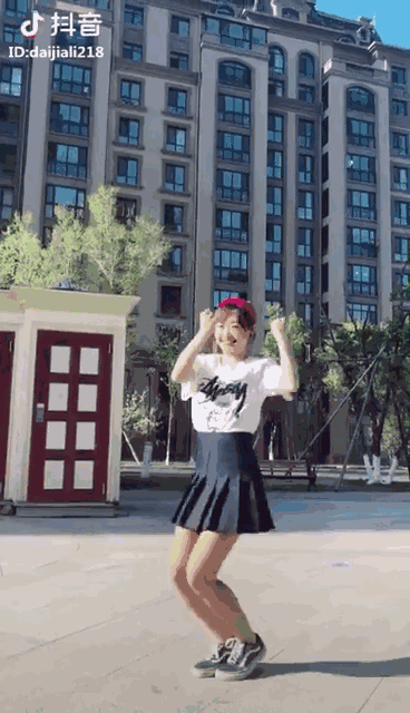 抖音上的大长腿，究竟是怎么来的？