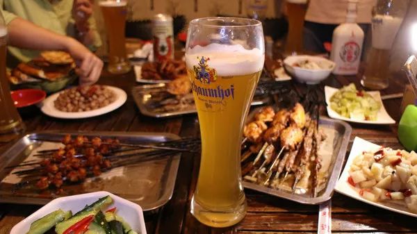 10世界杯时间轴(「激情」2018年世界杯，青岛人一定要来这里！)