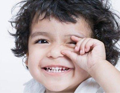 宝宝多大视力和大人一样？了解视力发育过程，预防宝宝眼睛受伤！
