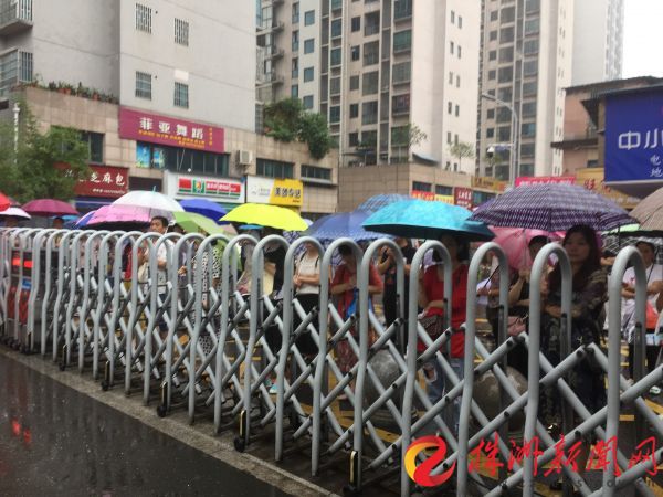 图说株洲2018年高考第一天！