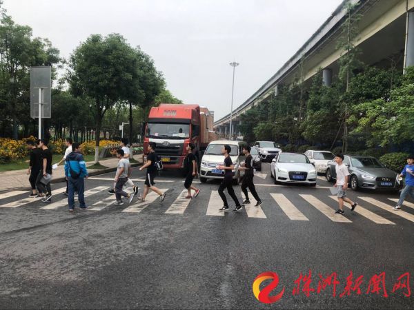 图说株洲2018年高考第一天！