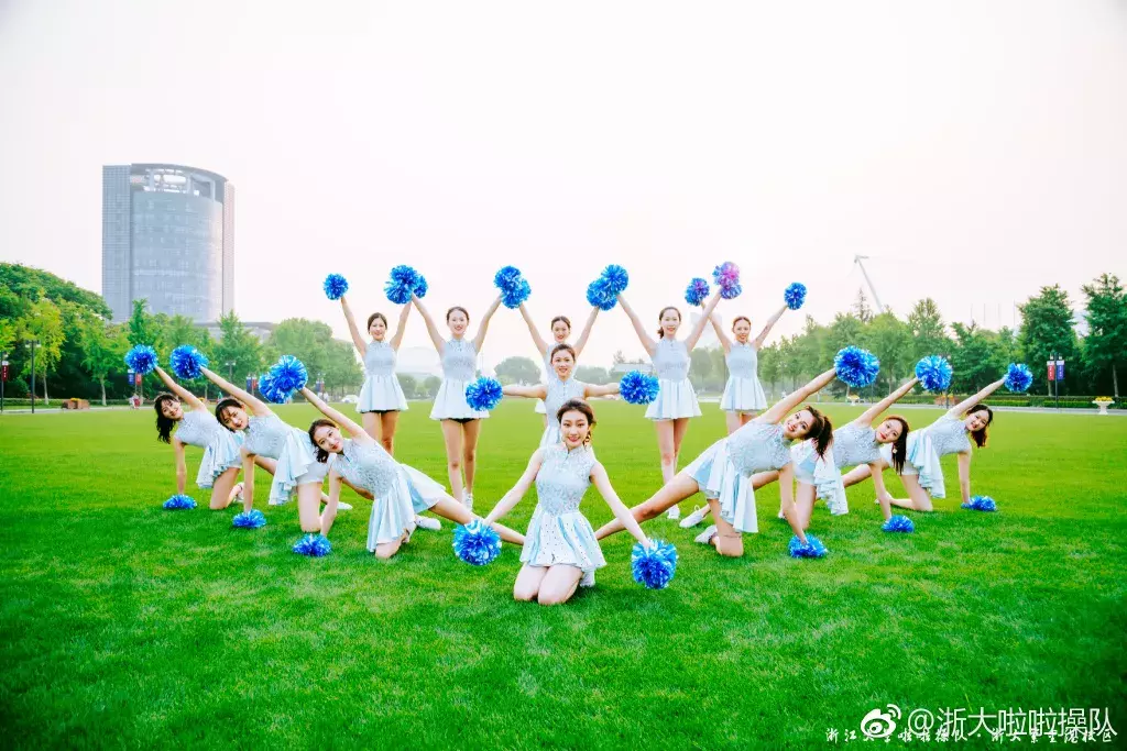 这些高校拼了！“最强”的招生广告来袭……最后一个笑岔