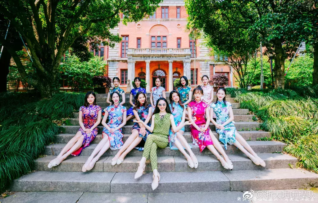 这些高校拼了！“最强”的招生广告来袭……最后一个笑岔