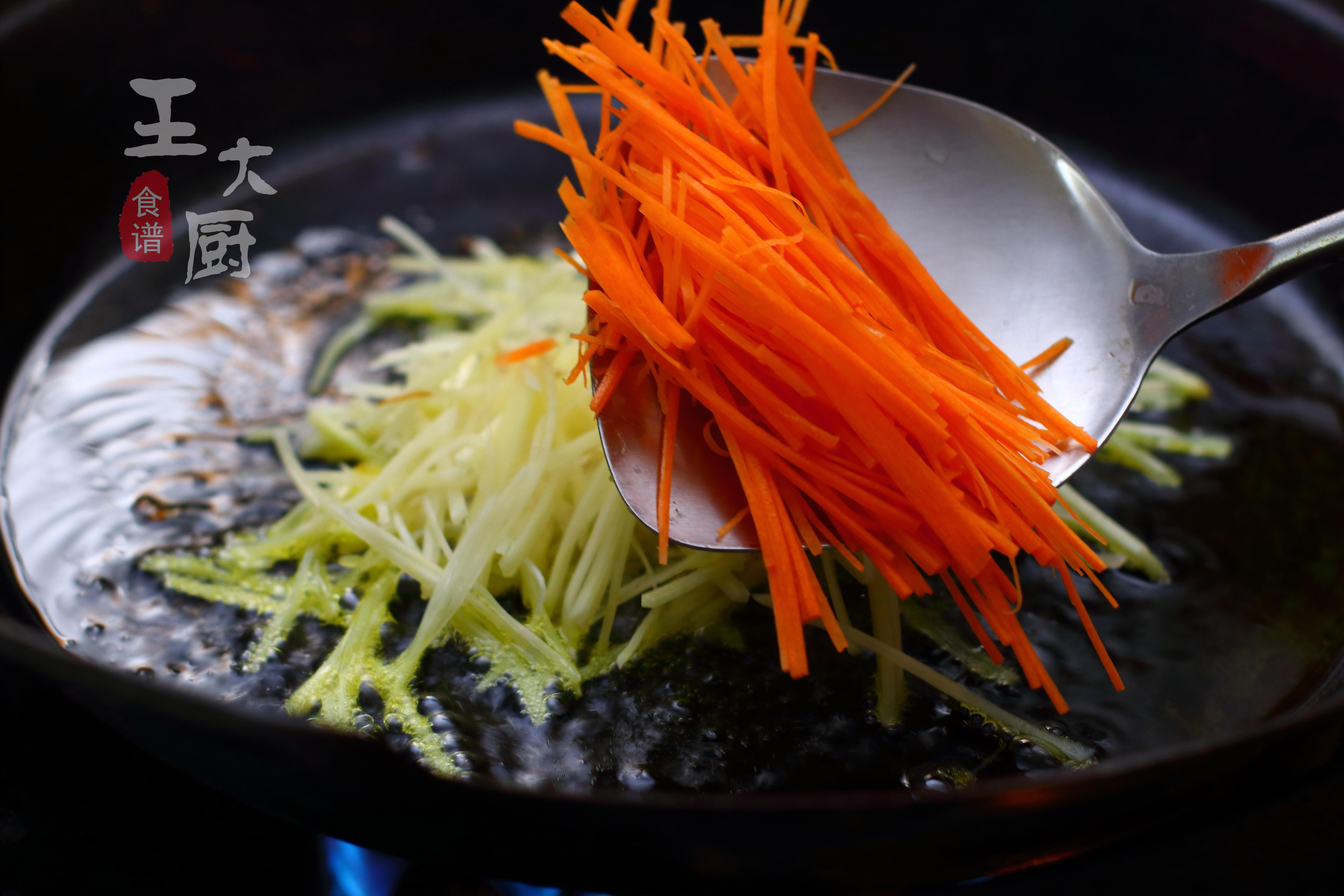 雞蛋土豆餅,雞蛋土豆餅的家常做法