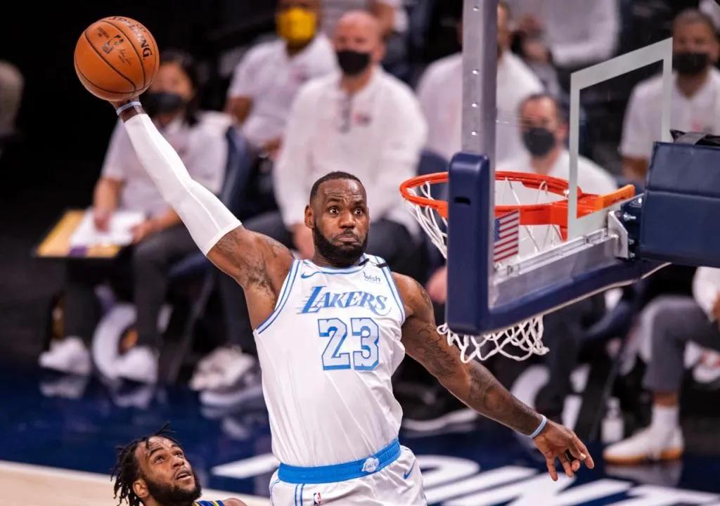 nba有哪些著名的小前锋(美媒列出了最伟大的20名小前锋，杜兰特第三被低估了吗)