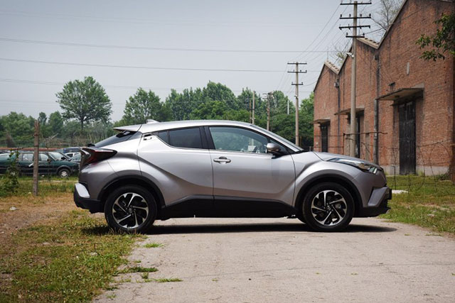 丰田suv车型大全10万一15万_丰田新款suv车型20万以下的车型 - 阜阳