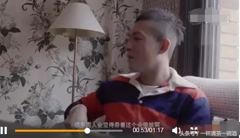 nba的球星为什么拿着洗漱包(陈冠希随身带着女士包，被人说娘，霸气回应：去看看NBA！)