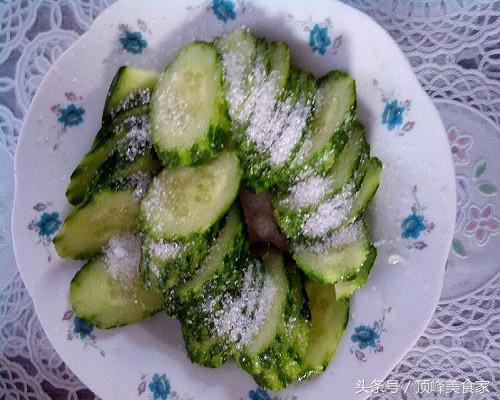 饭店名字威武的6道菜，吃过3道的一定眼泪“哗哗”流