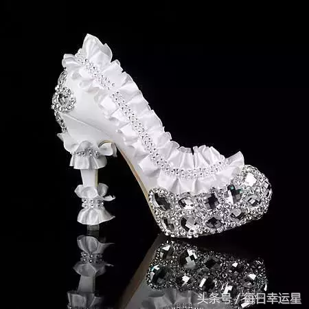十二星座专属的水晶鞋，白羊座最美，最亮眼，让灰姑娘都黯然失色