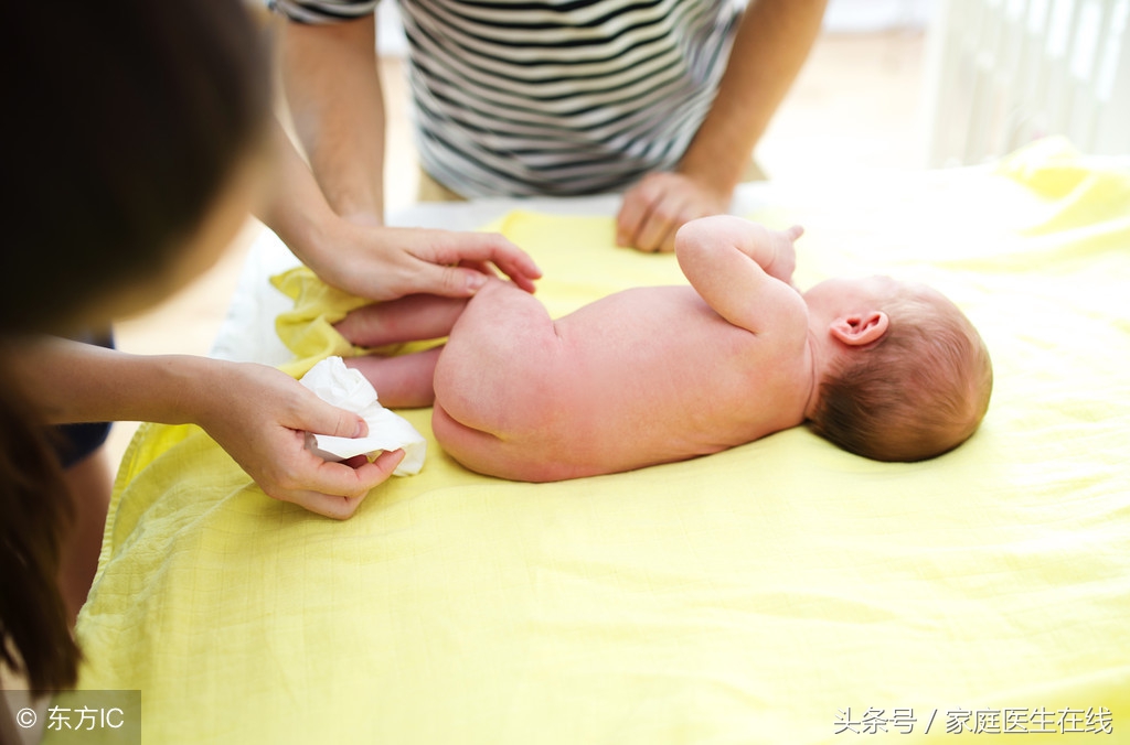 喝奶粉的婴儿一天几次大便（婴儿一天拉几次才正常呢）