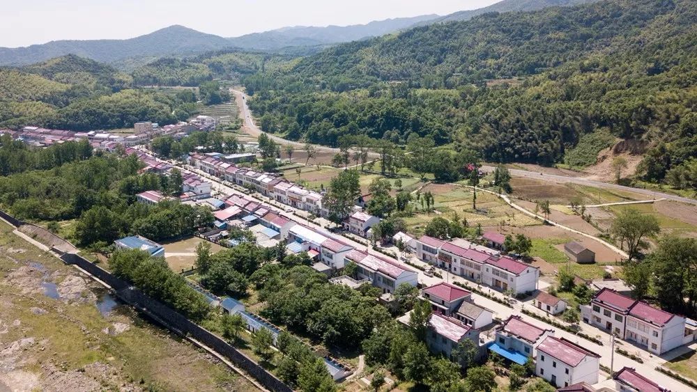 梁山小伙伴(「美丽山村，我的家」金寨也有个梁山，很多人还不知道)