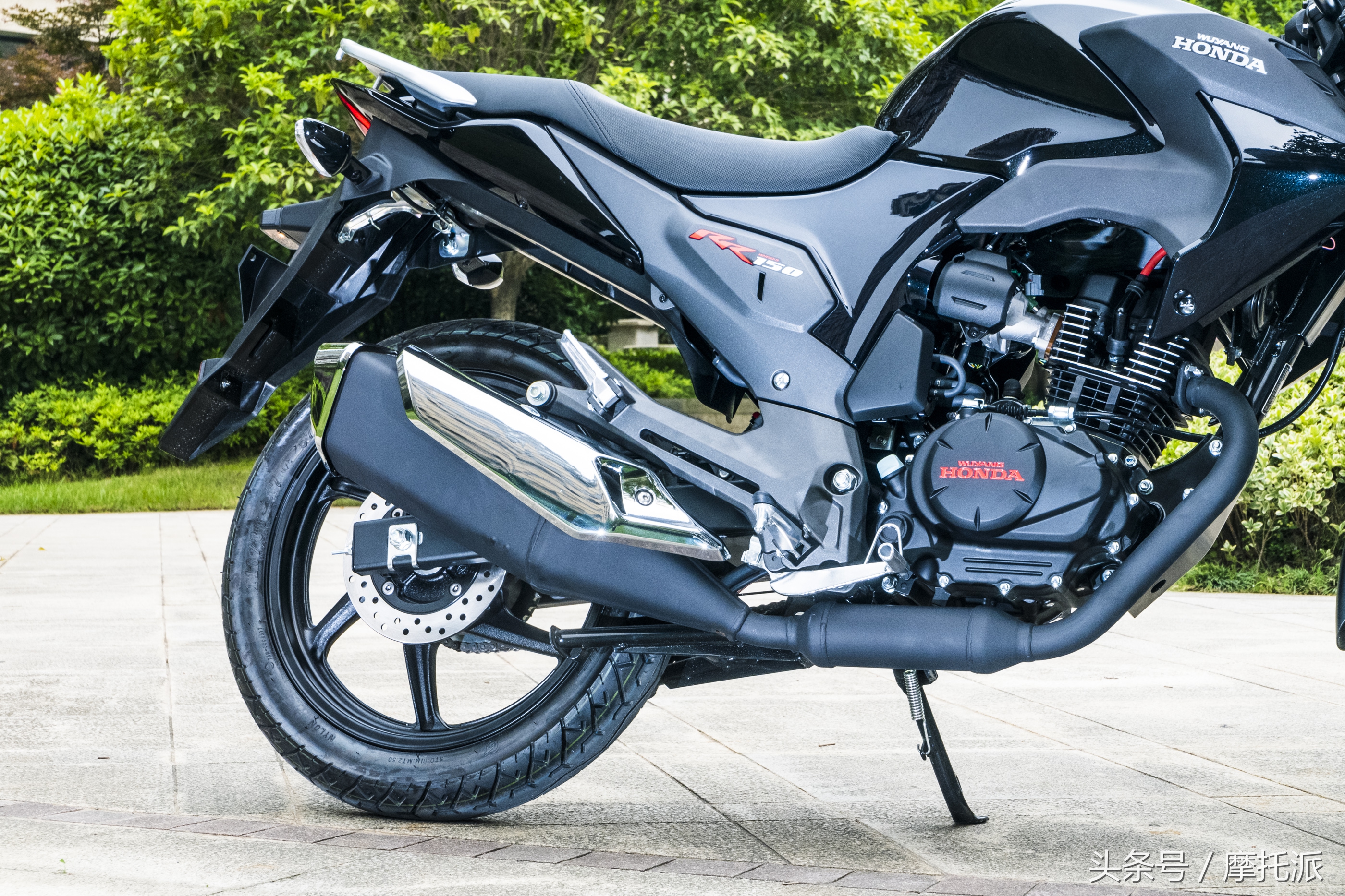 可玩度不错,到手价12800元,国四电喷幻影150动态测评