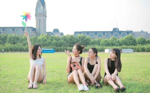 相同一所大学的一本和二本有什么区别，毕业证书会有什么不同？