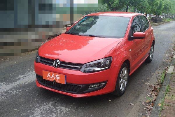 大众Polo 2013款经典轿车，品质可靠外观时尚