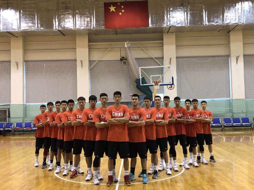 u17世青赛(U17世青赛中国男篮78分惨败美国，仅一节得分上双折射巨大差距)