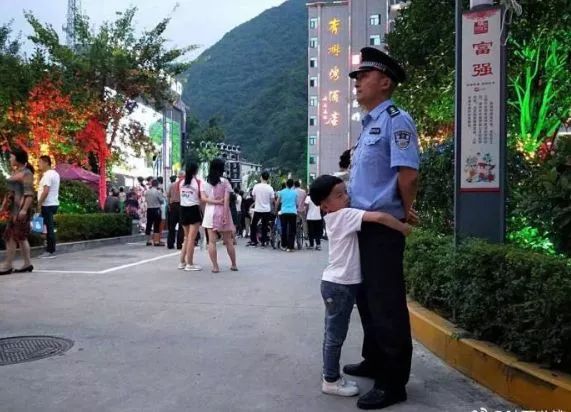 七一前一周8个动人的故事：人民群众危难之时，他们就在身边、就在眼前！