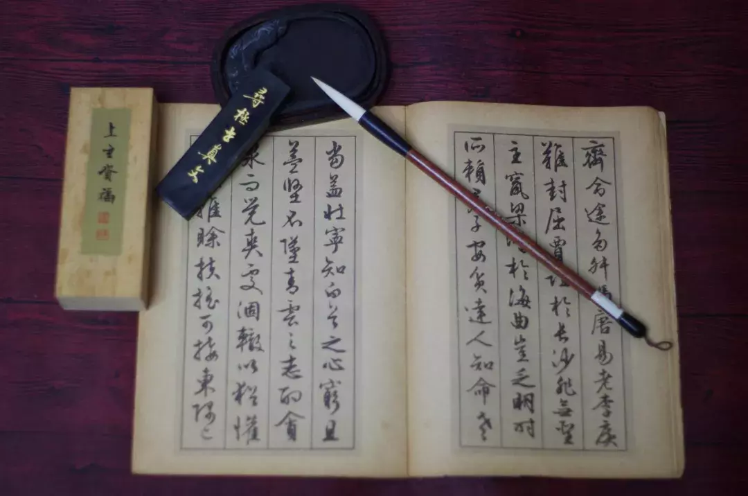 60句杜甫诗词,经典永流传-第2张图片-非凡网 60句杜甫诗词,经典永流传-第2张图片-非凡网