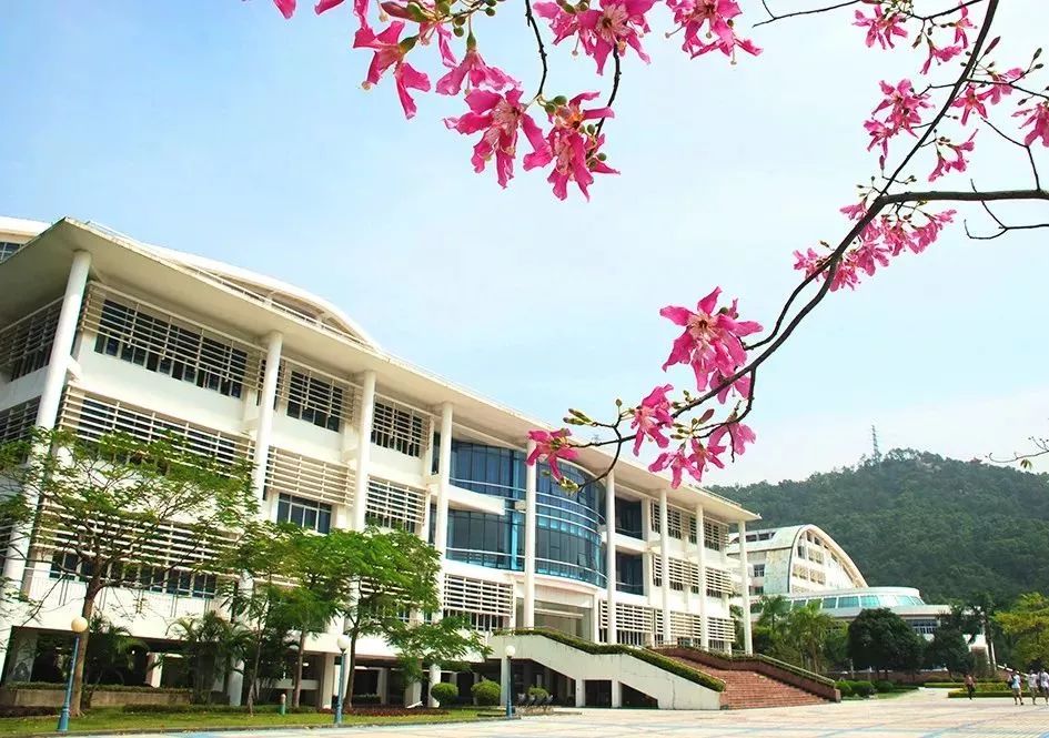 学费最贵要8万一年！看到珠海这所大学收费扎心了……