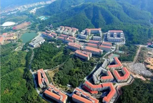 学费最贵要8万一年！看到珠海这所大学收费扎心了……