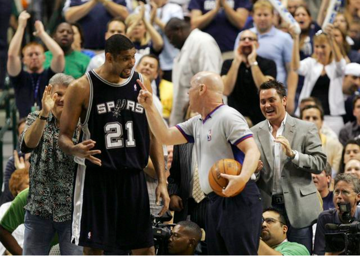 nba冤家有哪些(NBA五大“冤家”：詹姆斯安东尼榜上有名，此人第一竟是笑出来的)