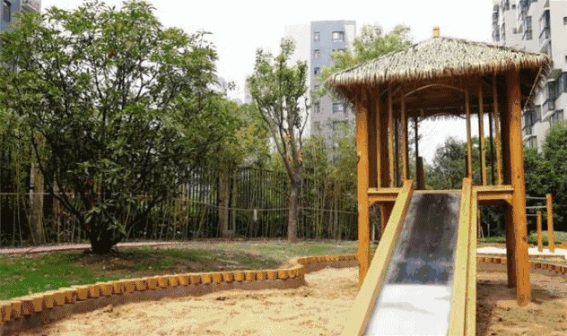 一所鼓舞人心的郑州森林学校，真人打地鼠、山坡滑梯、轮胎攀岩！