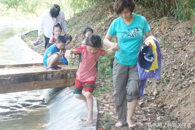 一所鼓舞人心的郑州森林学校，真人打地鼠、山坡滑梯、轮胎攀岩！