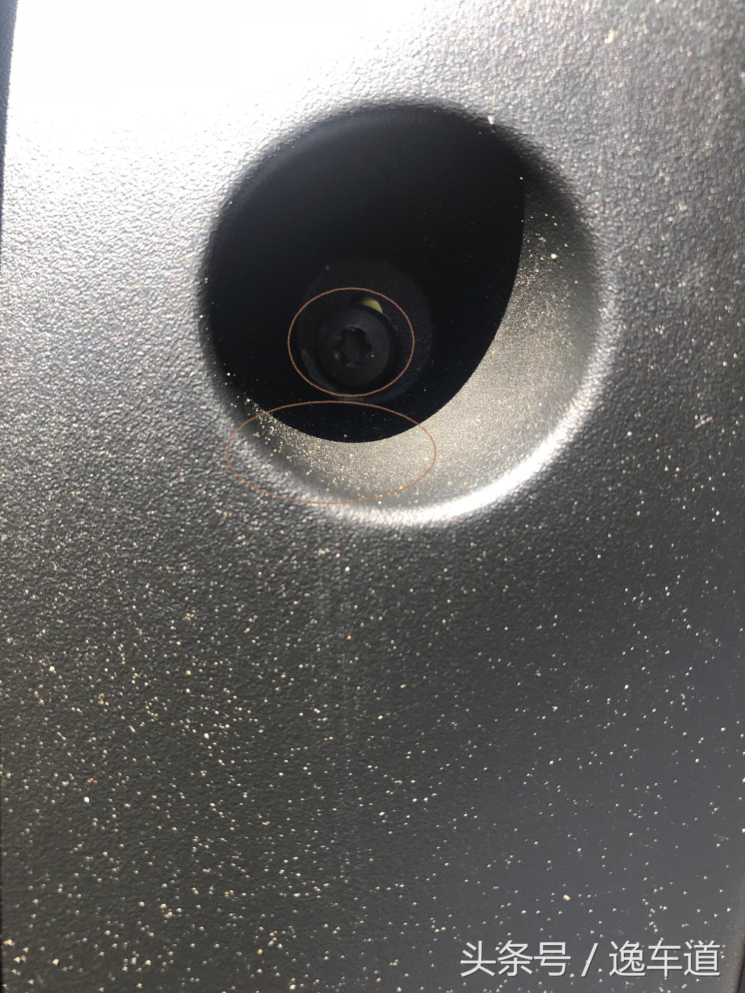 谁说平民没钱就不能买敞篷跑车，他只花了十三万就圆了跑车敞篷梦