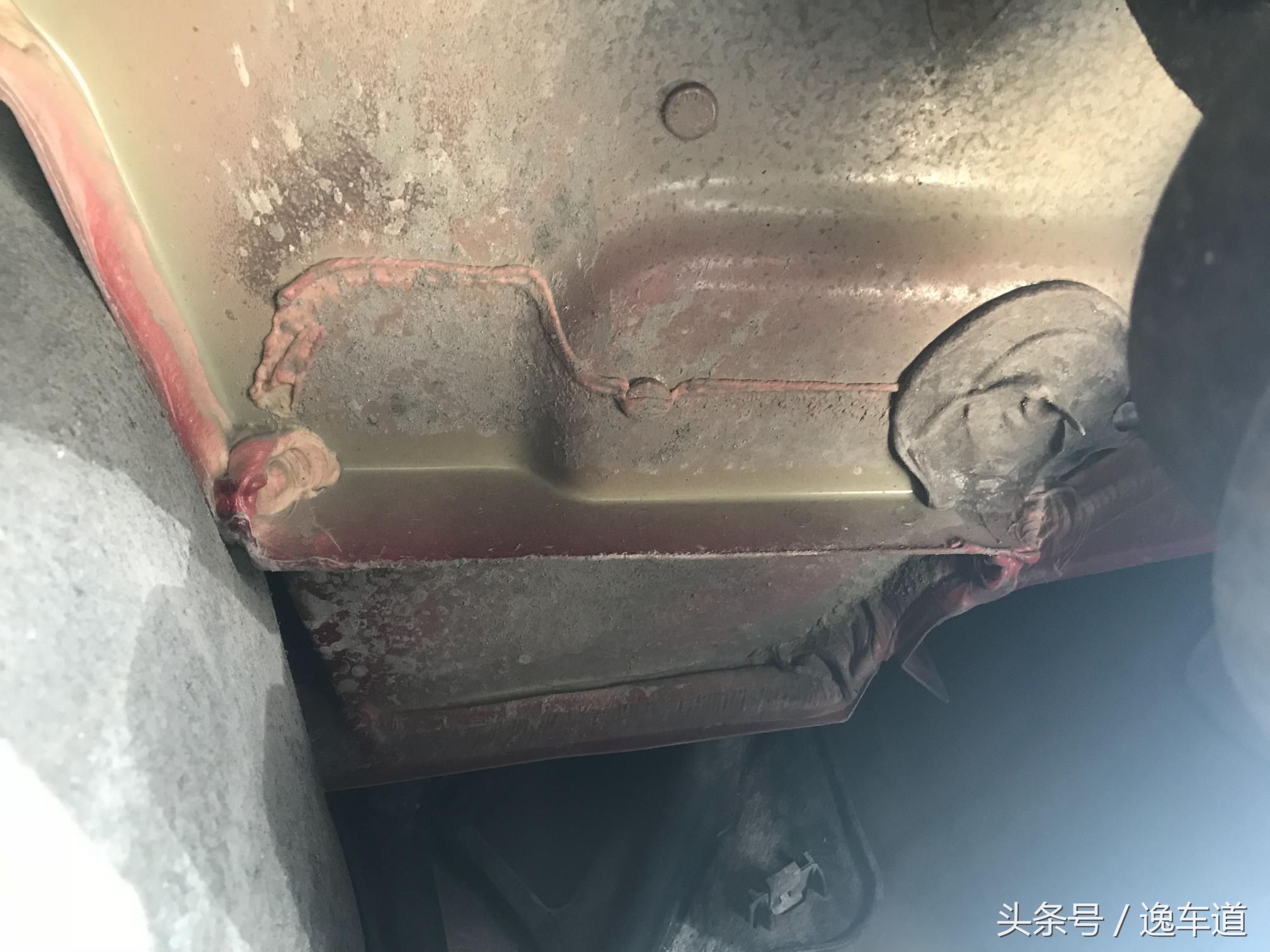 谁说平民没钱就不能买敞篷跑车，他只花了十三万就圆了跑车敞篷梦