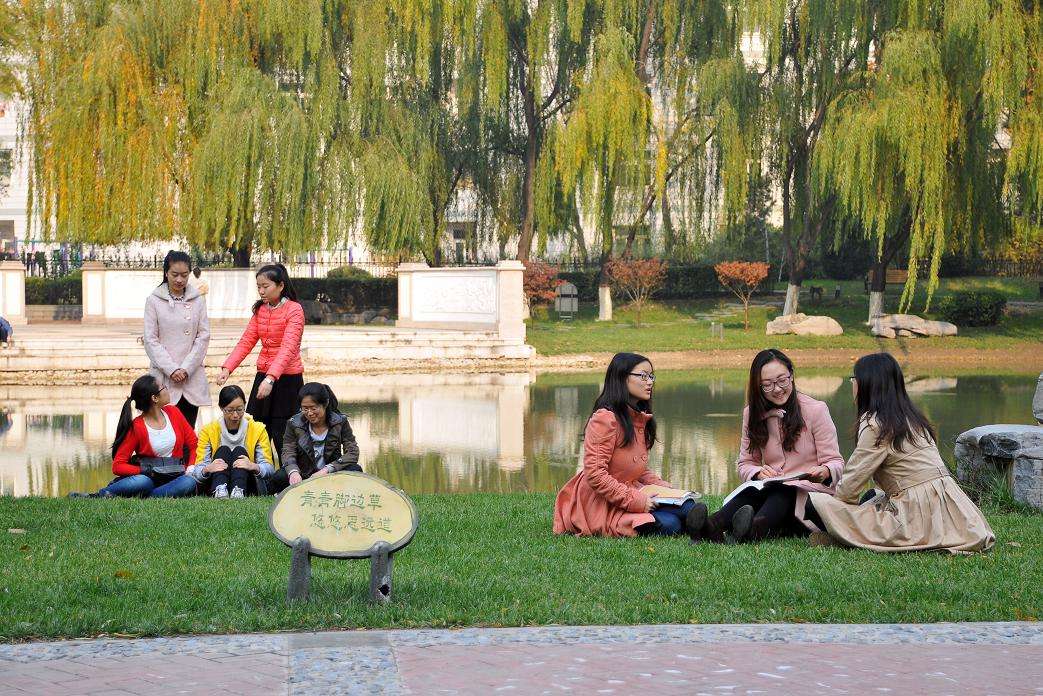 女子大学都学些什么？学校男老师透露真相：一般男生学不了